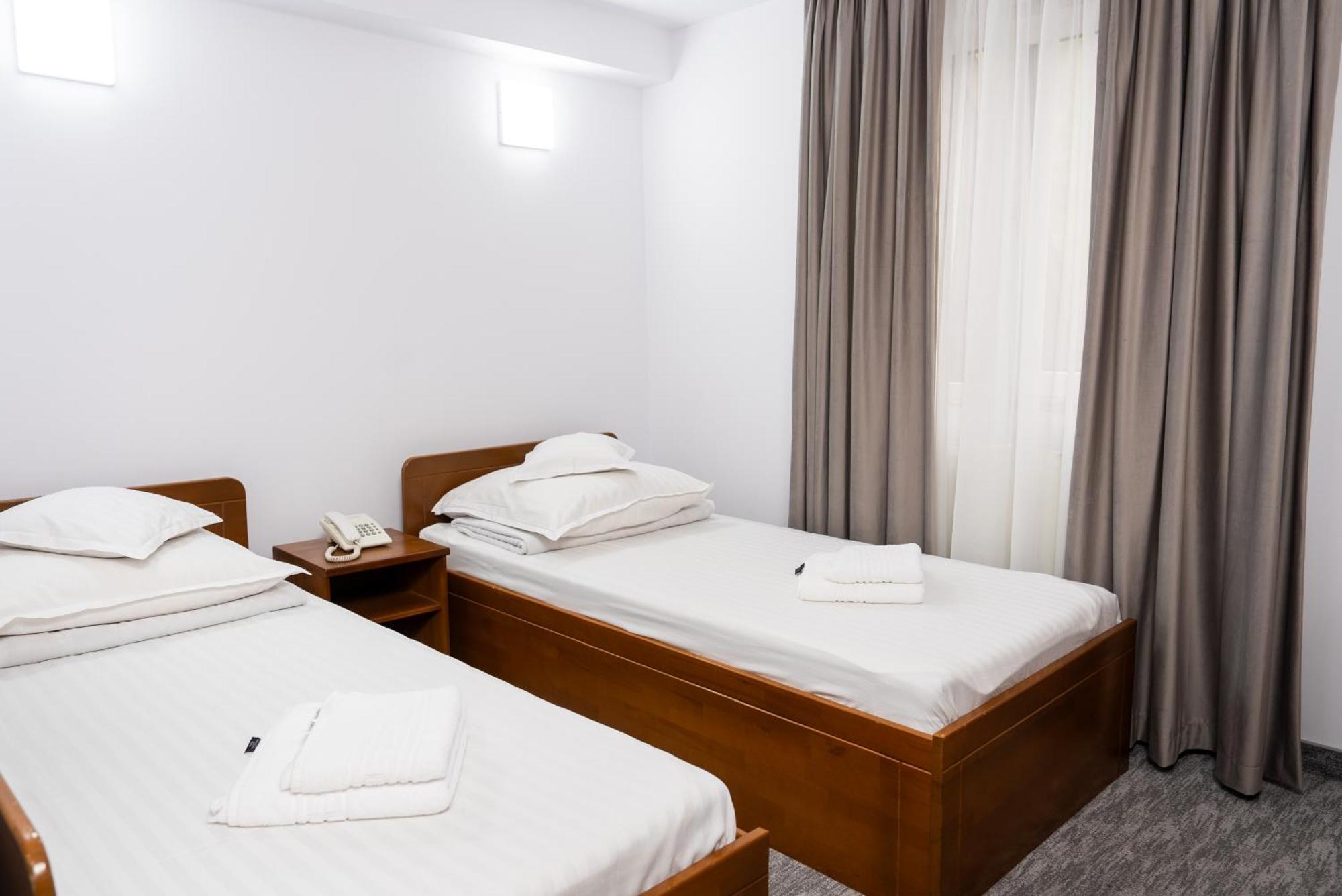 Hotel Casa De Piatra Scheia Ngoại thất bức ảnh